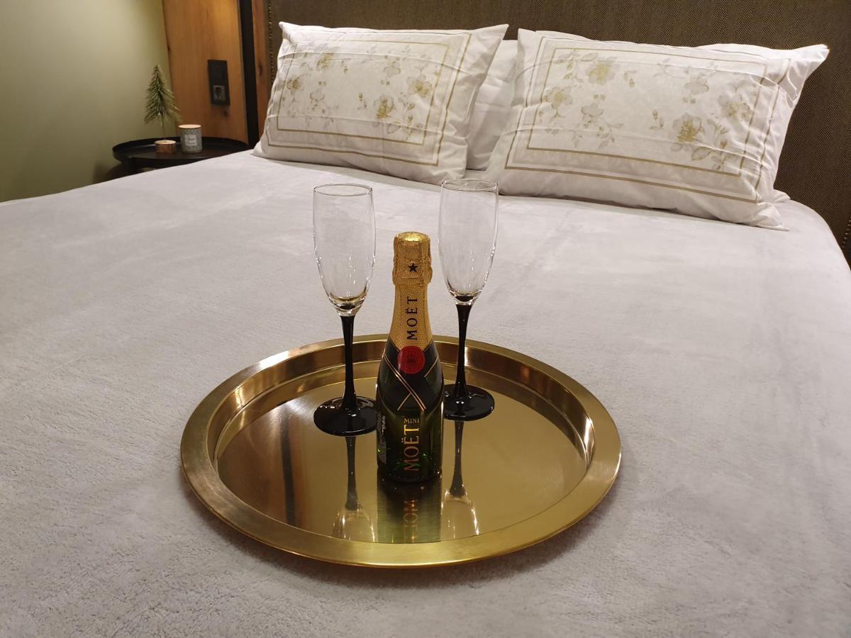 Pinewood Ang Luxurious Apartment A32 보로베츠 외부 사진