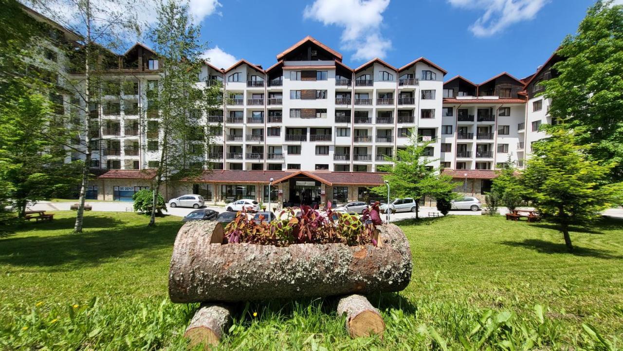 Pinewood Ang Luxurious Apartment A32 보로베츠 외부 사진